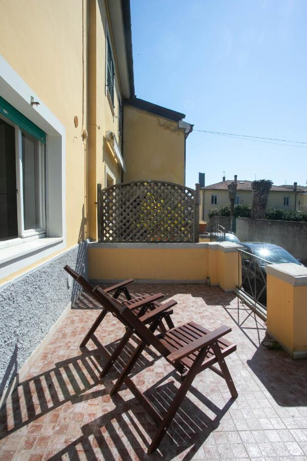 Apartament N050 - Numana, Trilocale In Centro Con Portico E Posto Auto Zewnętrze zdjęcie