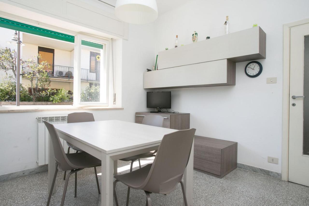 Apartament N050 - Numana, Trilocale In Centro Con Portico E Posto Auto Zewnętrze zdjęcie