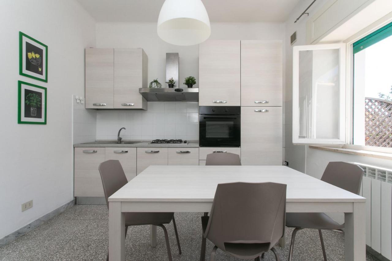 Apartament N050 - Numana, Trilocale In Centro Con Portico E Posto Auto Zewnętrze zdjęcie