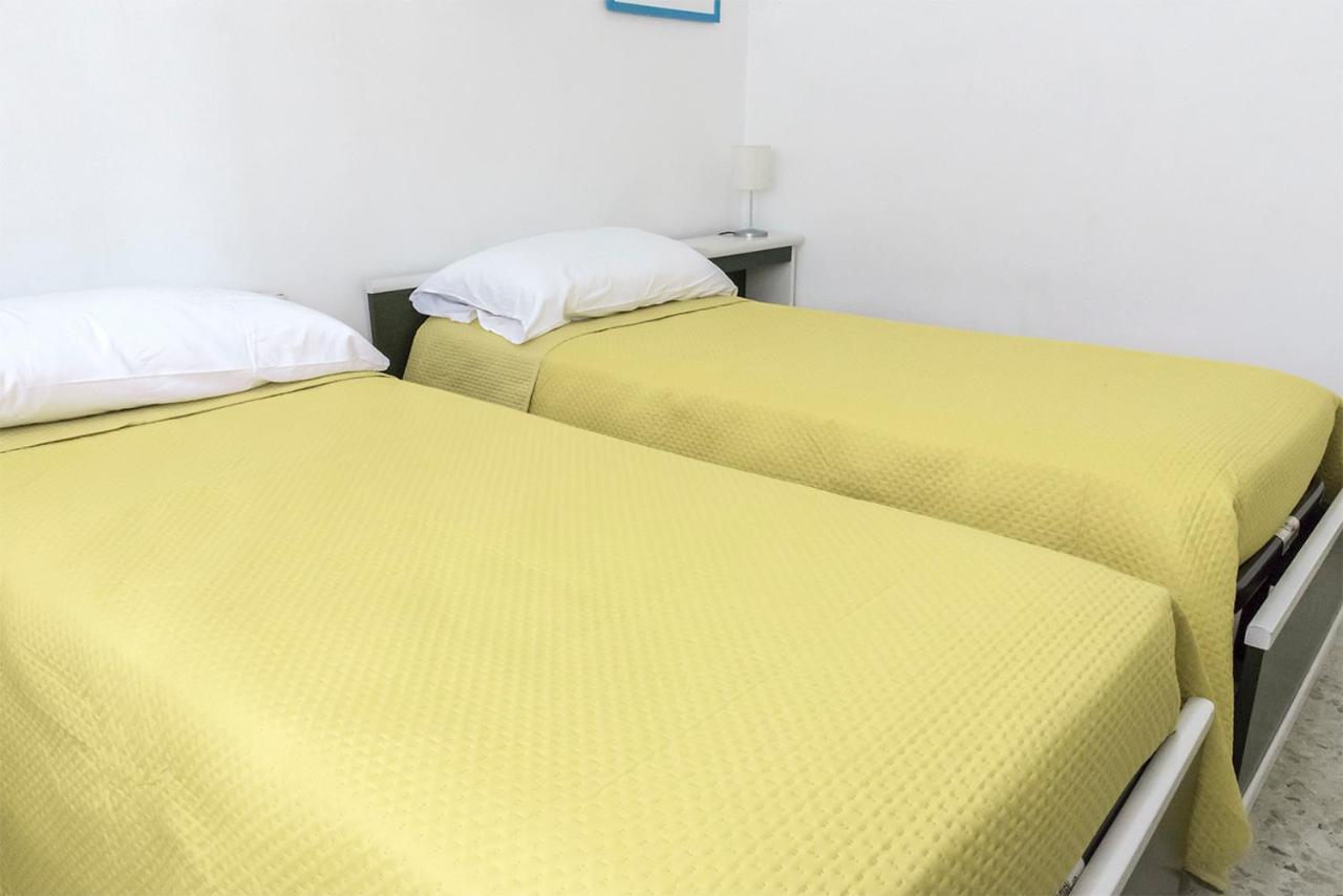 Apartament N050 - Numana, Trilocale In Centro Con Portico E Posto Auto Zewnętrze zdjęcie