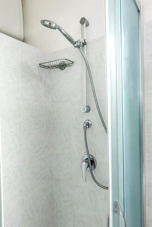 Apartament N050 - Numana, Trilocale In Centro Con Portico E Posto Auto Zewnętrze zdjęcie